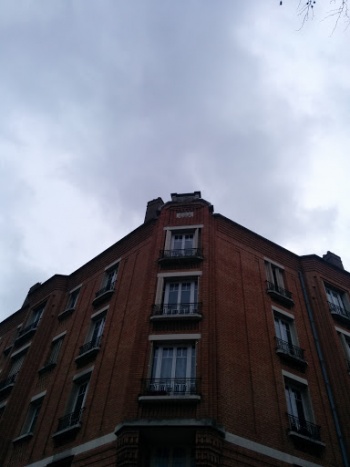 Armoirie Sur Vieil Immeuble - Nanterre, Île-de-France.jpg