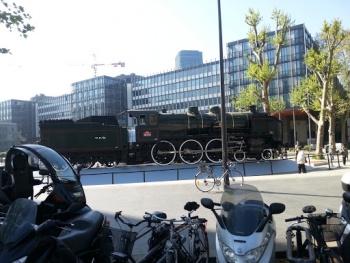 Locomotive - Paris, Île-de-France.jpg