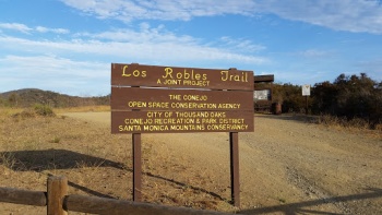 Los Robles Trail Head - Thousand Oaks, CA.jpg