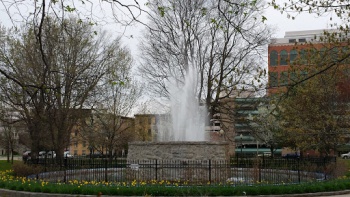 Reutter Park Fountain - Lansing, MI.jpg