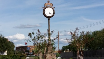 Clock - Laredo, TX.jpg