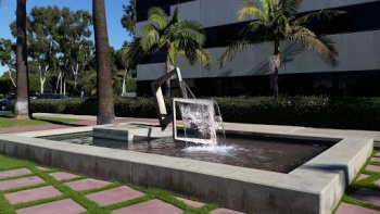 Links Reflecting Pool - Torrance, CA.jpg